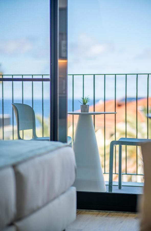 Studios By Aqua Natura Hotels Porto Moniz Exterior foto