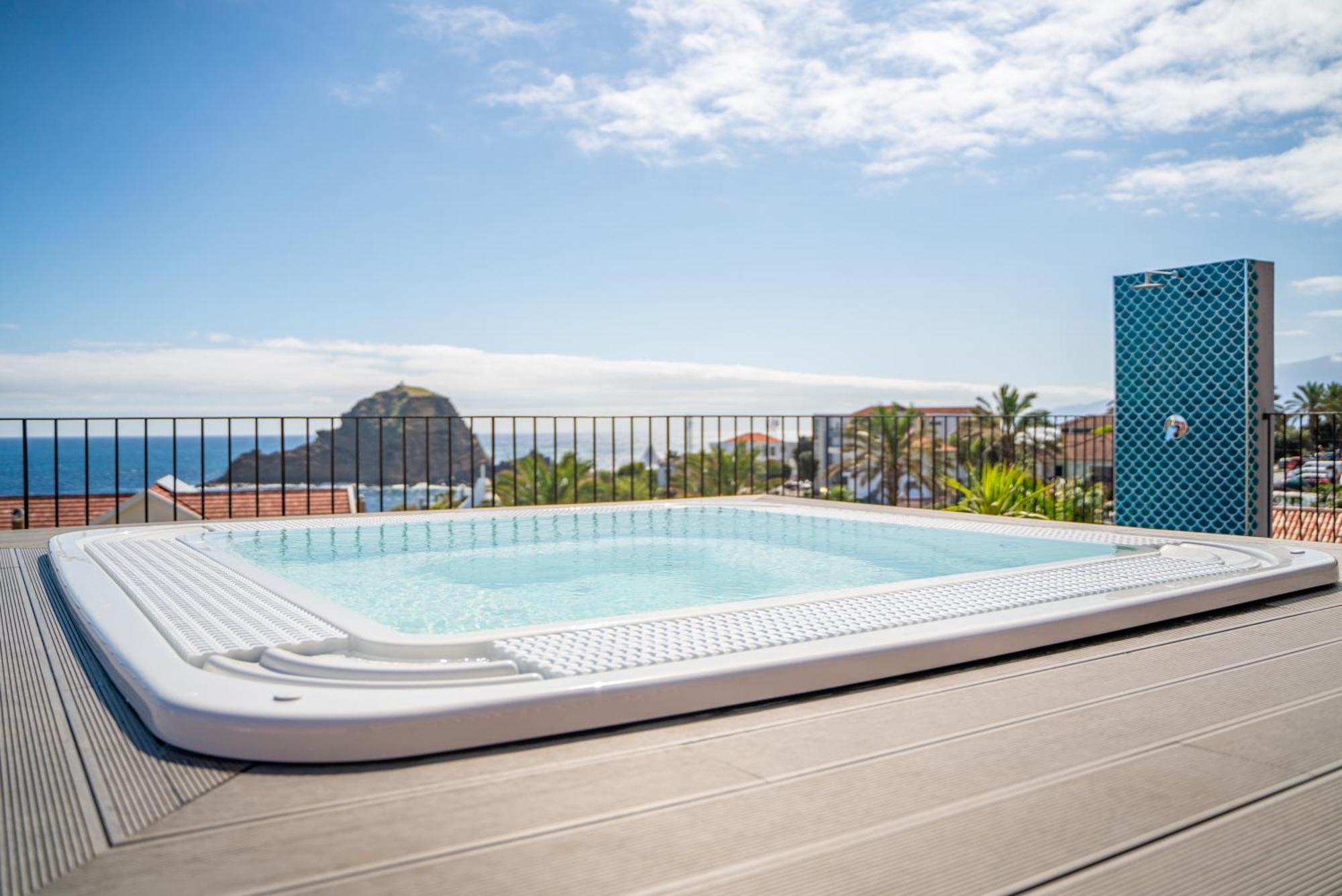 Studios By Aqua Natura Hotels Porto Moniz Exterior foto